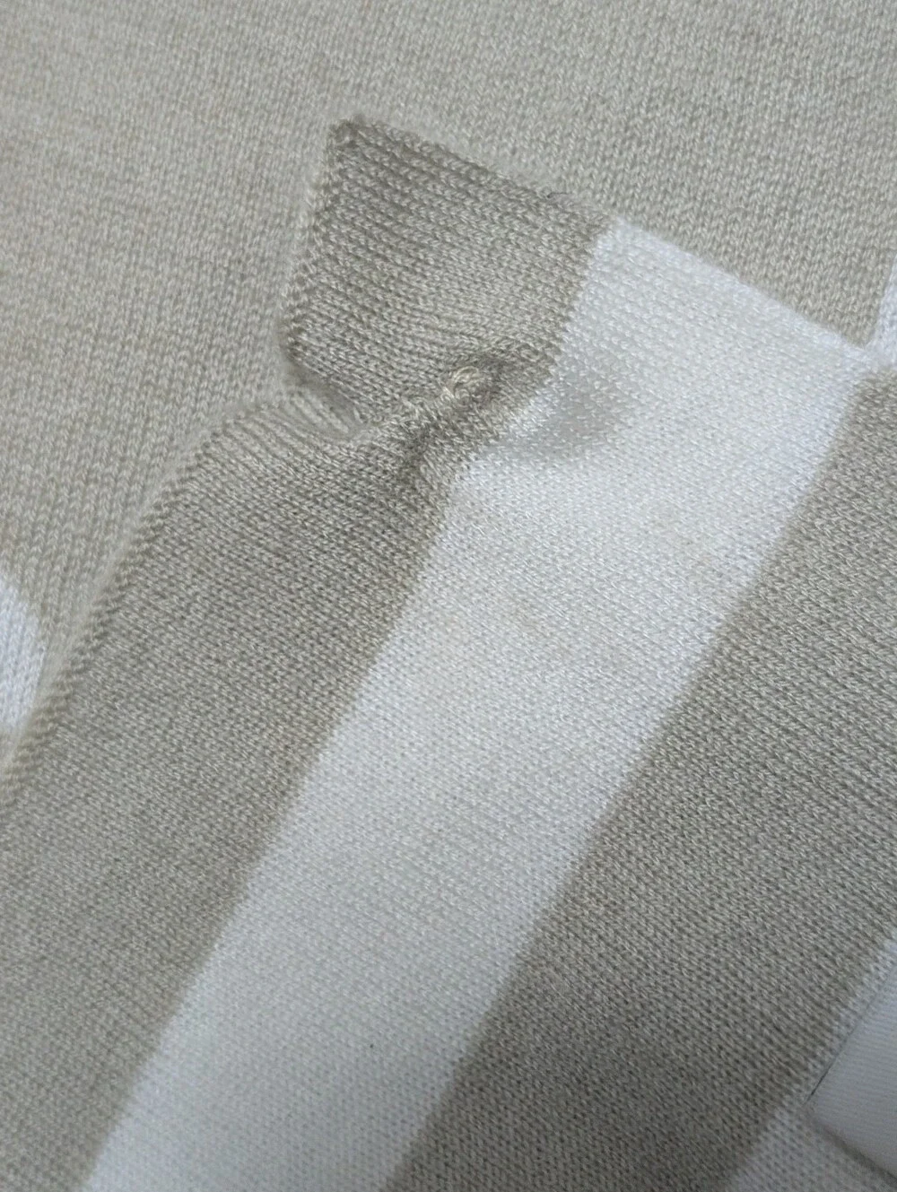UGG graphic logo
